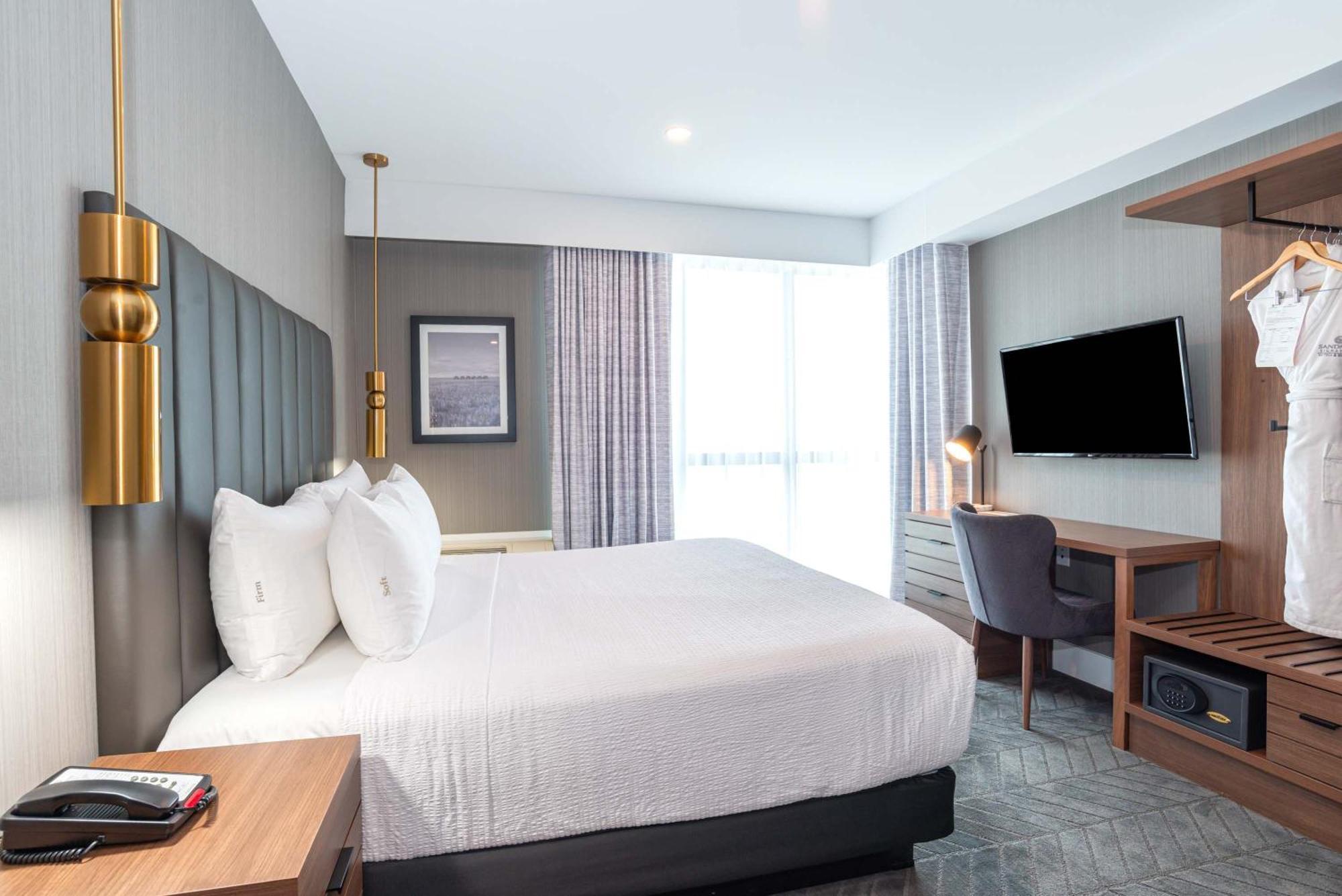 Sandman Signature Sherwood Park Hotel Bagian luar foto