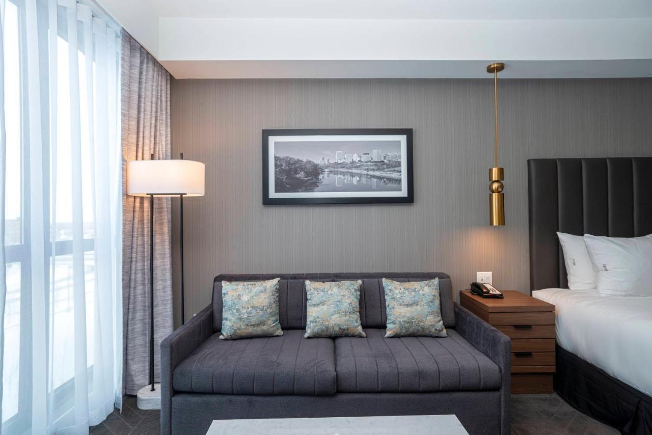 Sandman Signature Sherwood Park Hotel Bagian luar foto